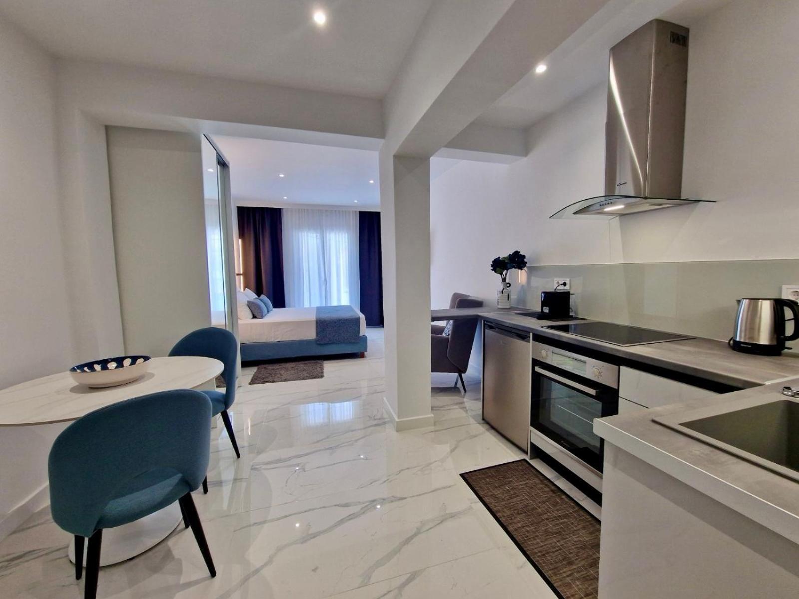 Kassiopi Piazza Suites Eksteriør billede